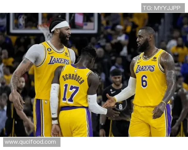 湖人对阵掘金精彩直播回顾及赛后分析二月十五日赛事亮点