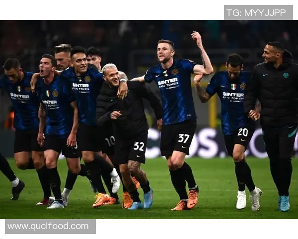 罗马主场迎战乌迪内斯全力争胜展现强大实力与团队合作精神